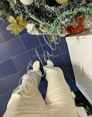 missvaleeh / sono_valeeh nude photo #0054