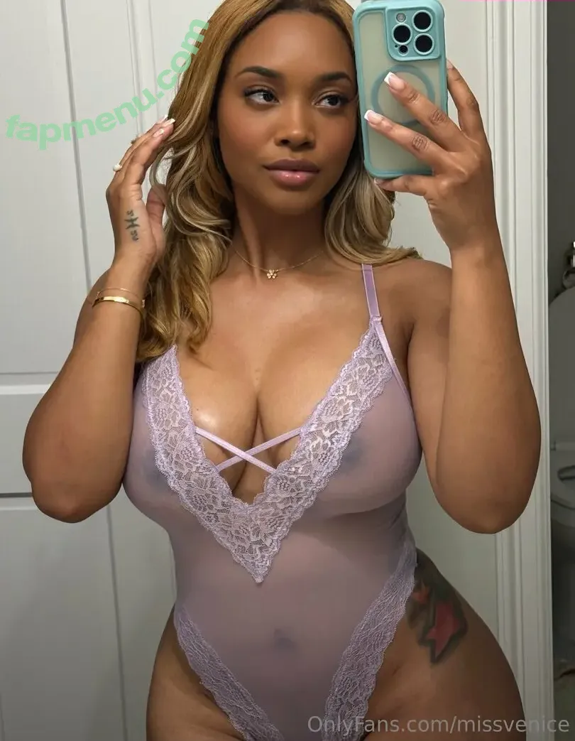 missvenice nude photo #0031 (missvenicebeach)