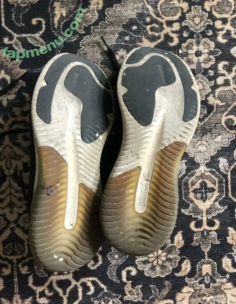 missviolet96 nude photo #0128 (missviolet96)