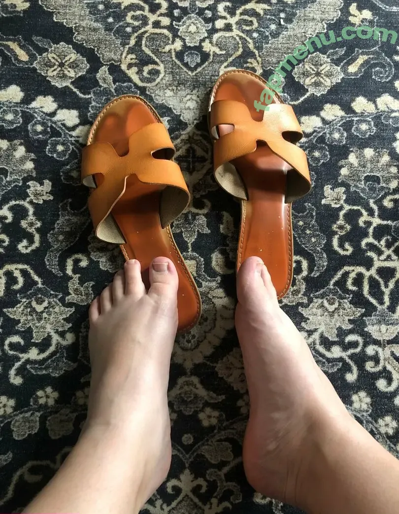 missviolet96 nude photo #0130 (missviolet96)