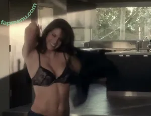 Missy Peregrym / mperegrym nude photo #0027