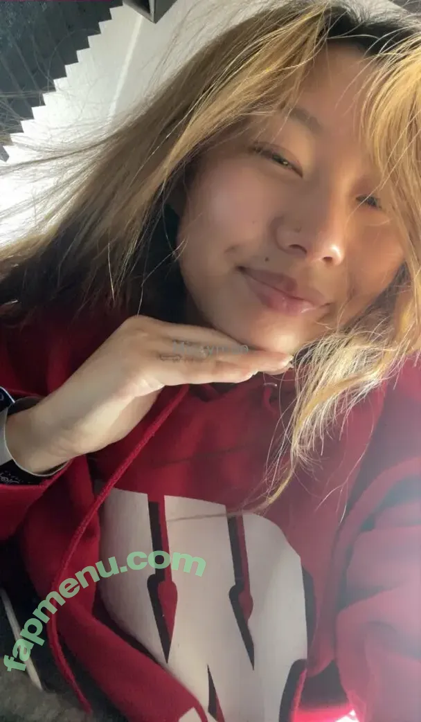 missymmoo nude photo #0032 (missy.moomoo_)