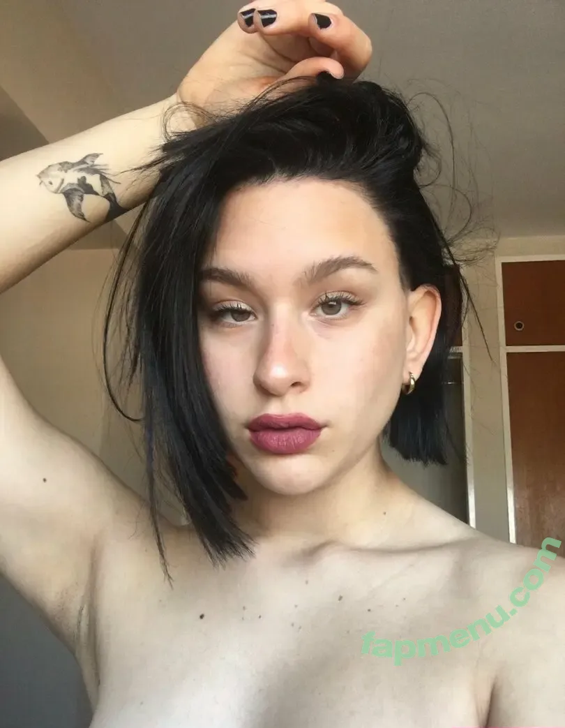 misticblue nude photo #0010 (mystic_chaotic)