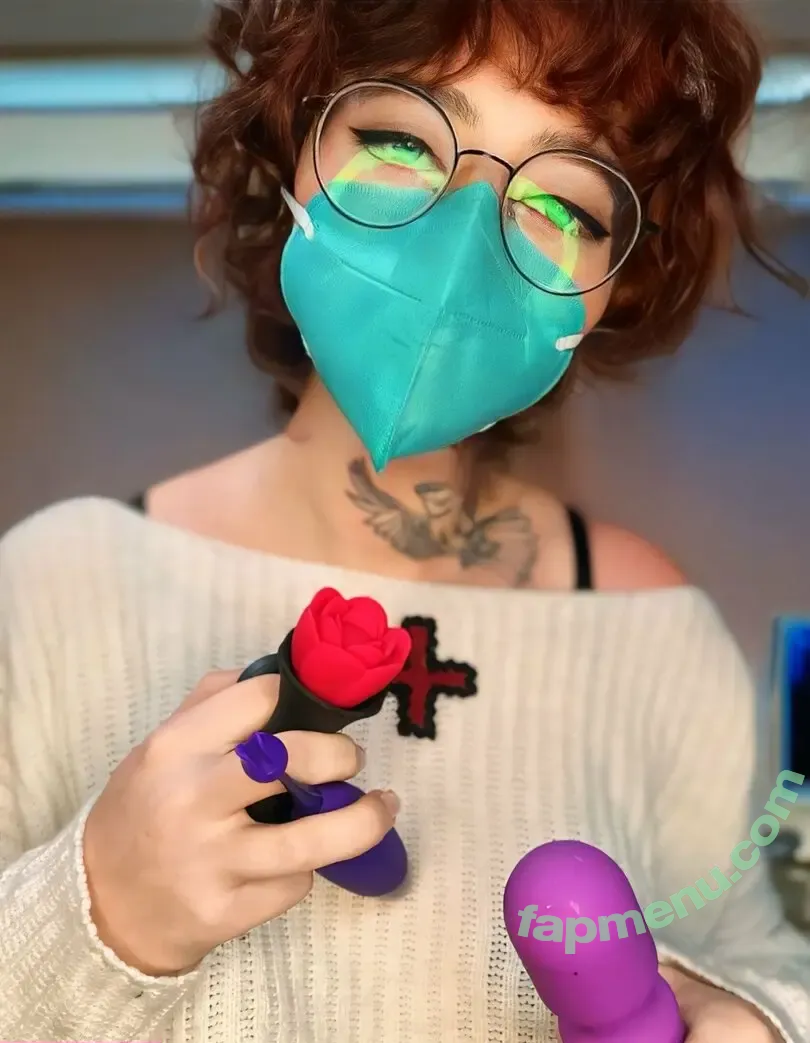 mistmutt nude photo #0013 (mistmutt)