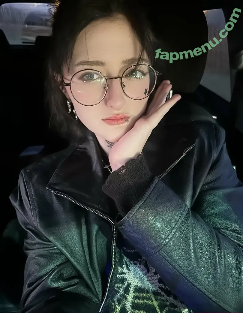 mistmutt nude photo #0035 (mistmutt)