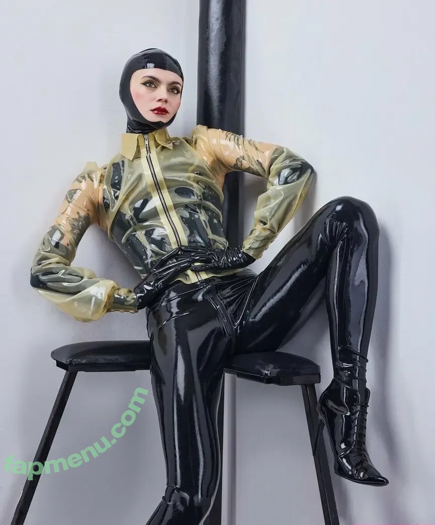 Mistress AE nude photo #0007 ( / Mistress.ae / aephiid)