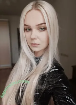  nude photo #0002