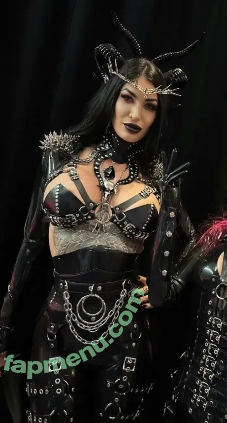 Mistress Damazonia nude photo #0043 (damazonia_ / the.only.damazonia)