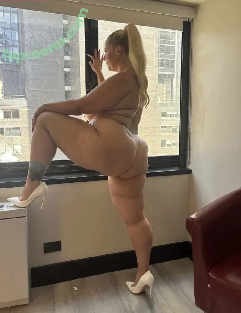 Mistress Delicious nude photo #0049 (calivegasvibes / deliciousondemand)