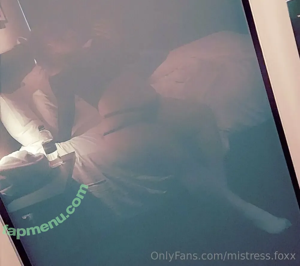 mistress.foxx nude photo #0001 (theemisstressfox)