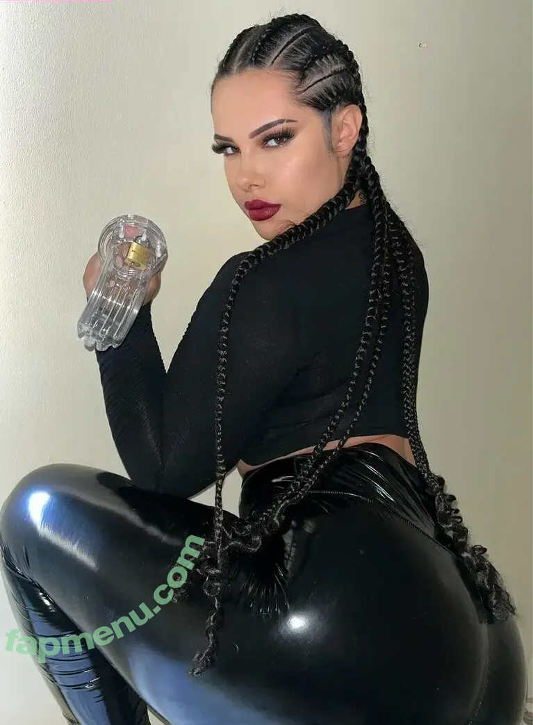 Mistress Nerezza nude photo #0002 (missnerezza)