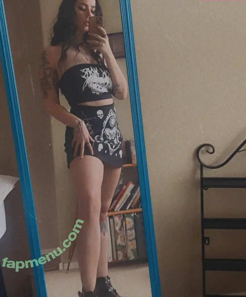 Mistress Trinity Faith nude photo #0040 (mistress_tfaith3 / mistresstfaith)