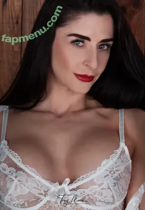 Mistressindieemerald / Mybodymyart nude photo #0002