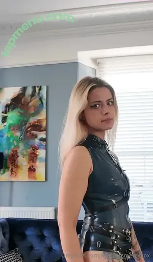  nude photo #0001