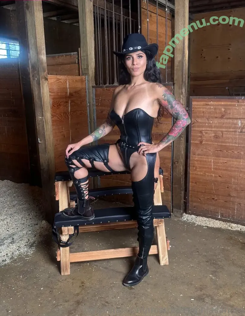 mistresssophiasahara nude photo #0459 (sophiasaharabackup)