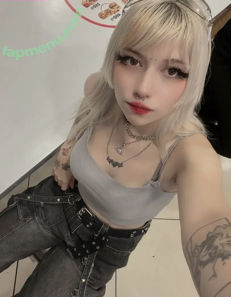 MistyWaifu nude photo #0006 (misty_waifu_ / waifuandlord)