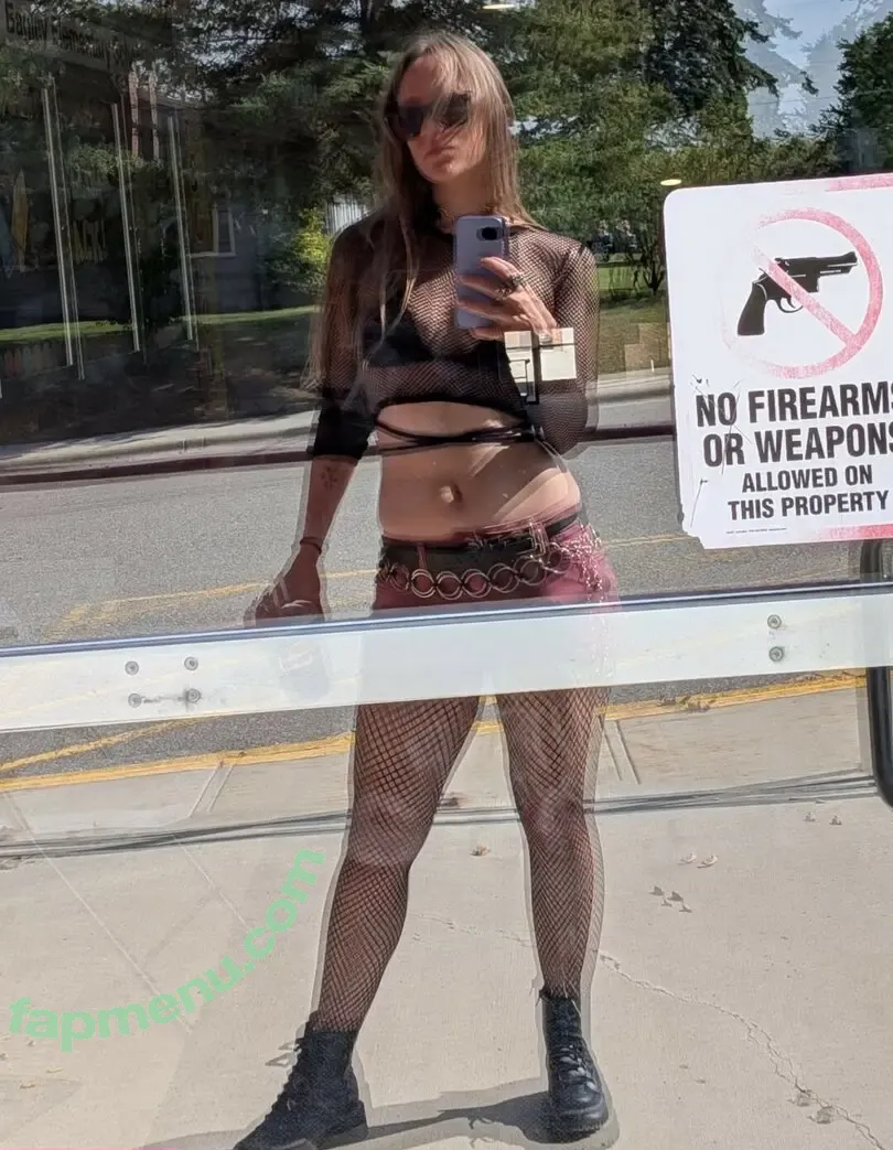 Mithrynkat nude photo #0006 (Katteratter_Gaming)
