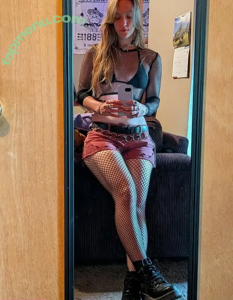 Mithrynkat nude photo #0007 (Katteratter_Gaming)