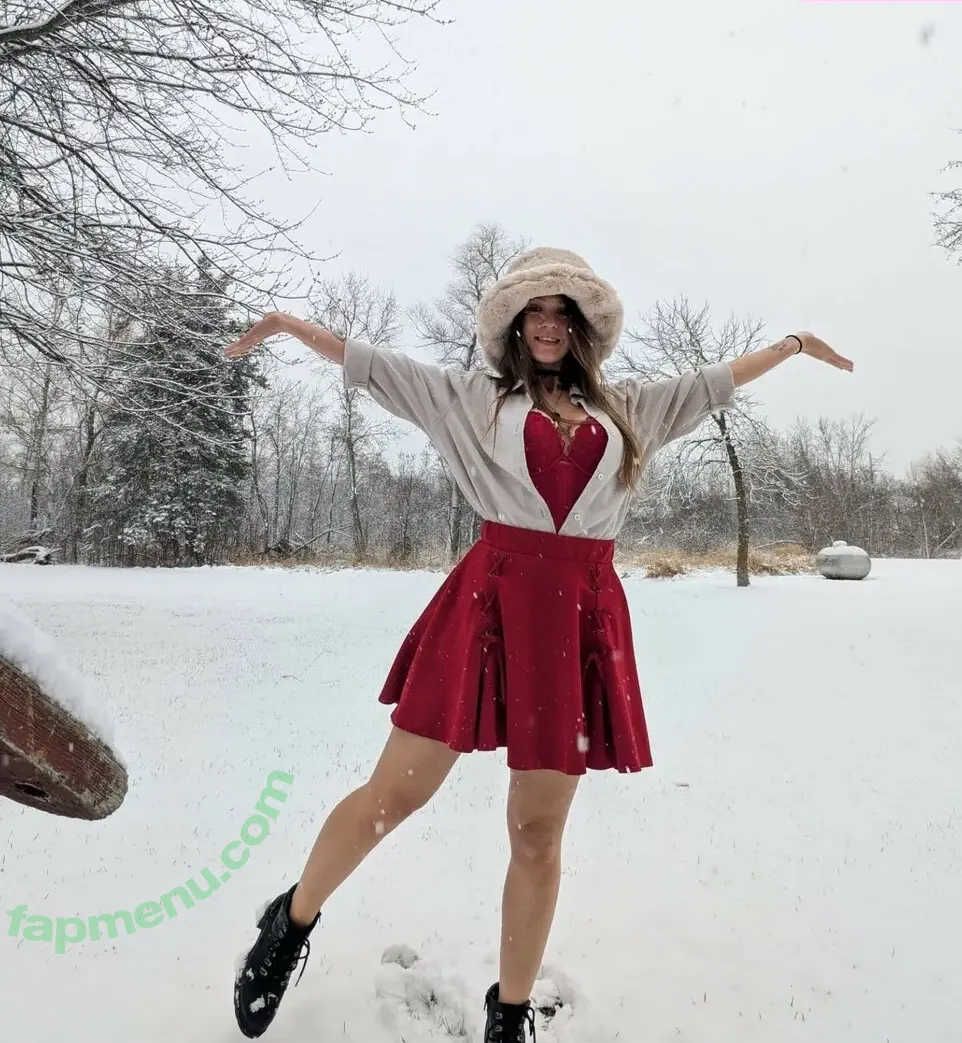 Mithrynkat nude photo #0014 (Katteratter_Gaming)