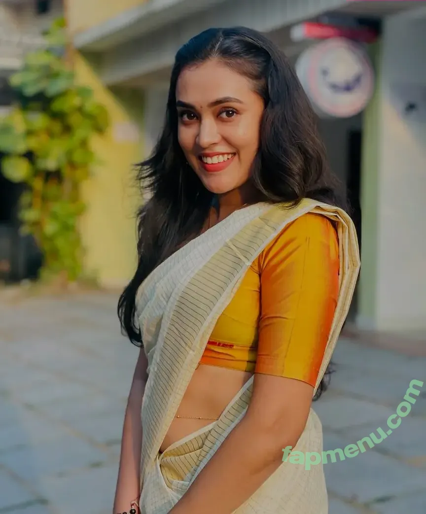 Mithu Vigil nude photo #0004 (itzmemithuvigil)
