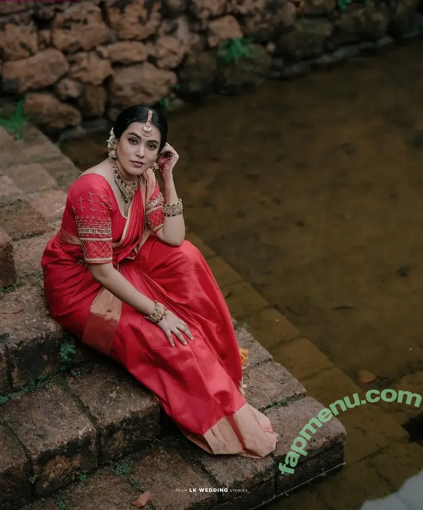 Mithu Vigil nude photo #0005 (itzmemithuvigil)