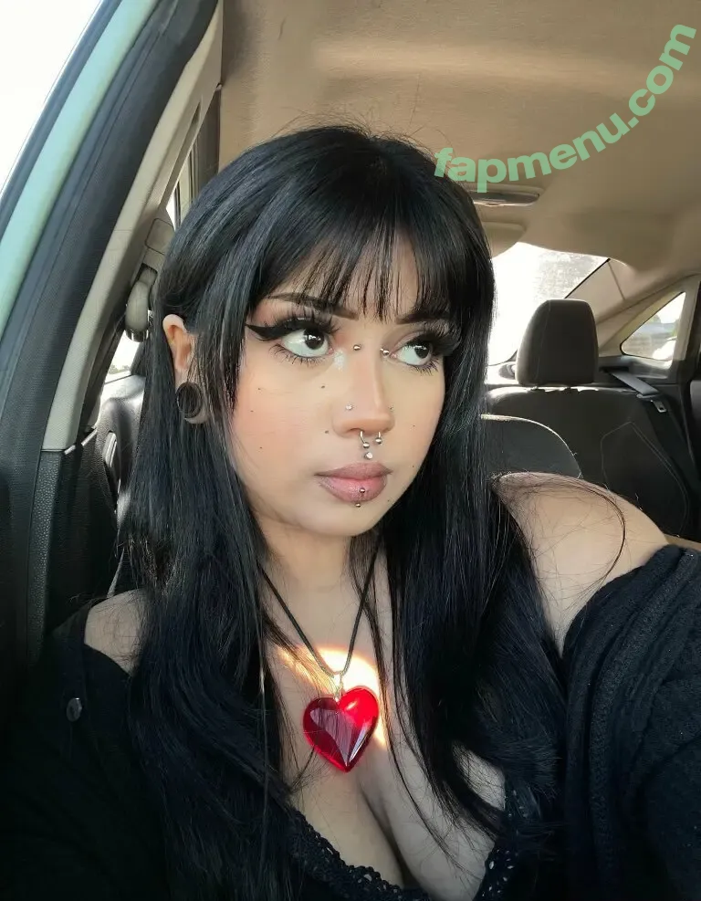 mitskisdaught3r nude photo #0002 (mitskisdaughterr)
