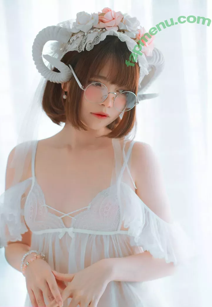 miu_cosplayer nude photo #0021 (Milky_choco93 / ミウ Cosplayer)