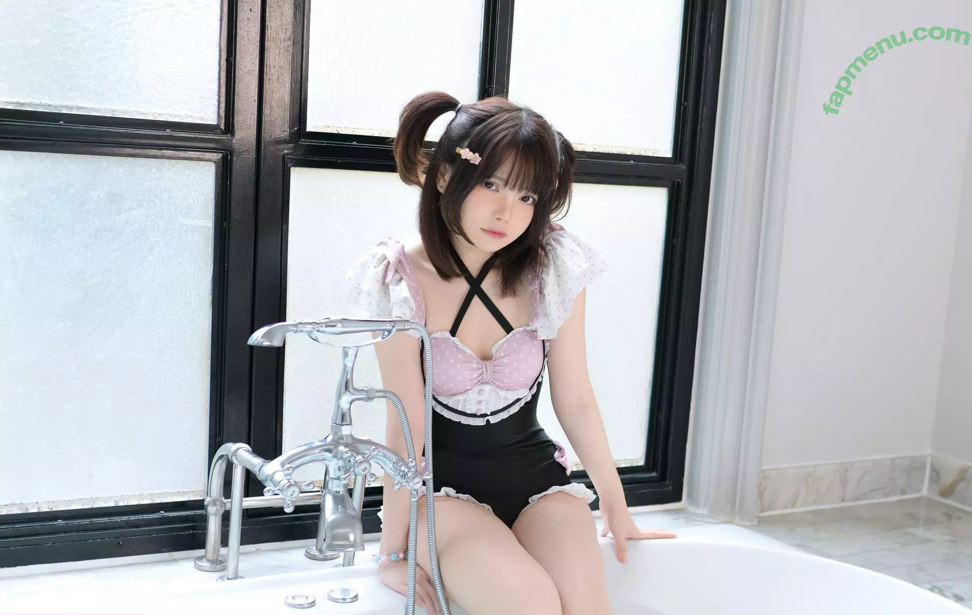 miu_cosplayer nude photo #0351 (Milky_choco93 / ミウ Cosplayer)