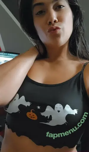 mixedmama96 / mixandmatchmama nude photo #0008