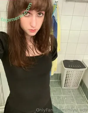 miyu_vdv / miyu_vrc nude photo #0021