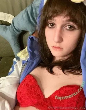 miyu_vdv / miyu_vrc nude photo #0030