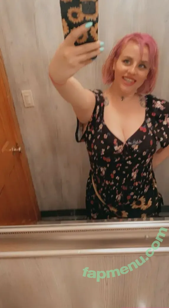 Miz.blu nude photo #0031 (mizblu / xxxsweatypiexxx)