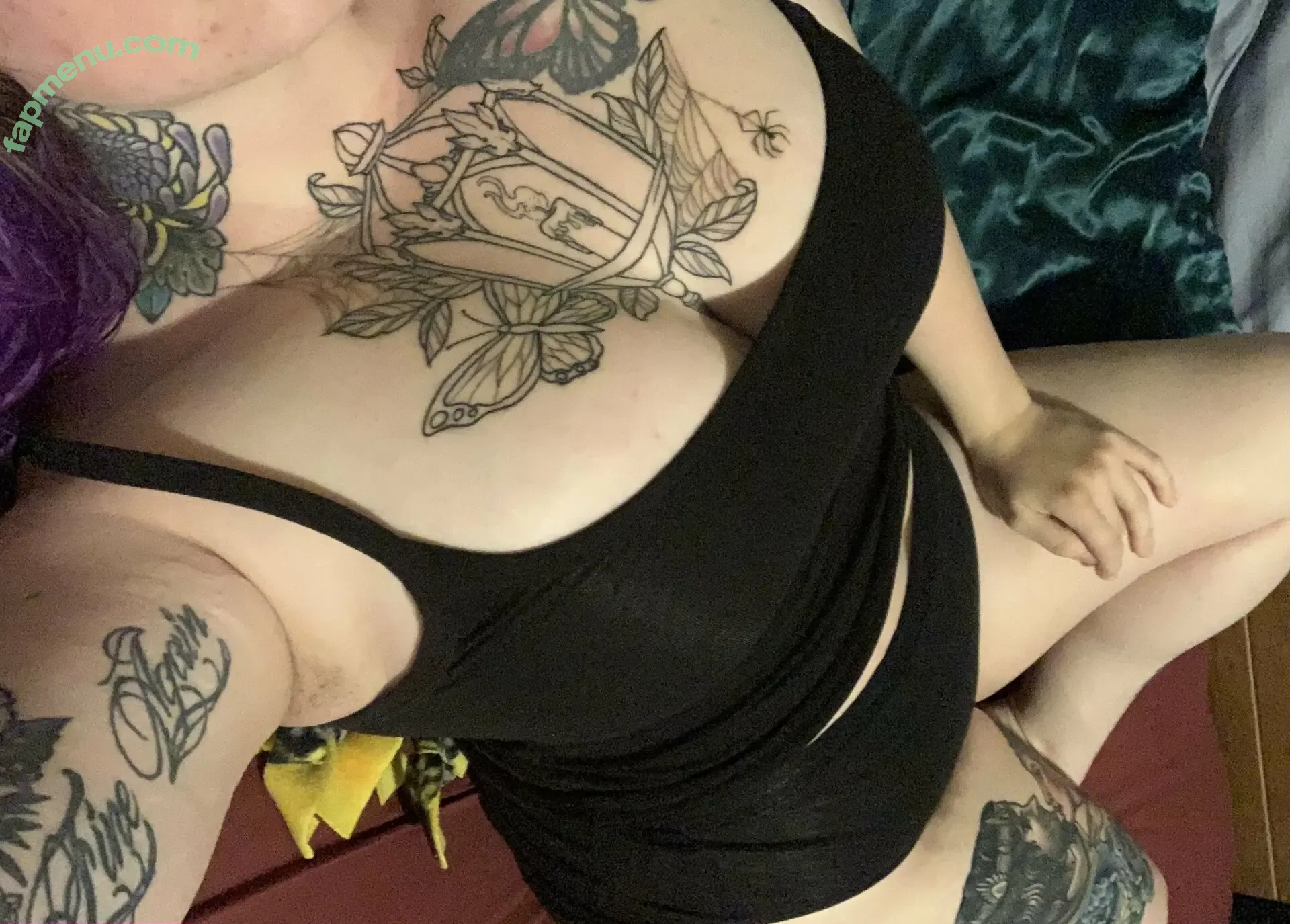 miz_mandaaa nude photo #0030 (miz_mandaaa)