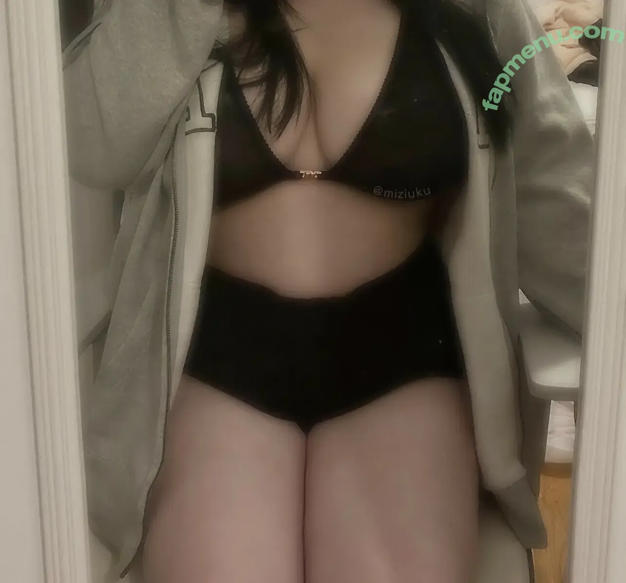 Miziuku nude photo #0001 (BoiledT4ro / Miitsunee / mi.zukii)