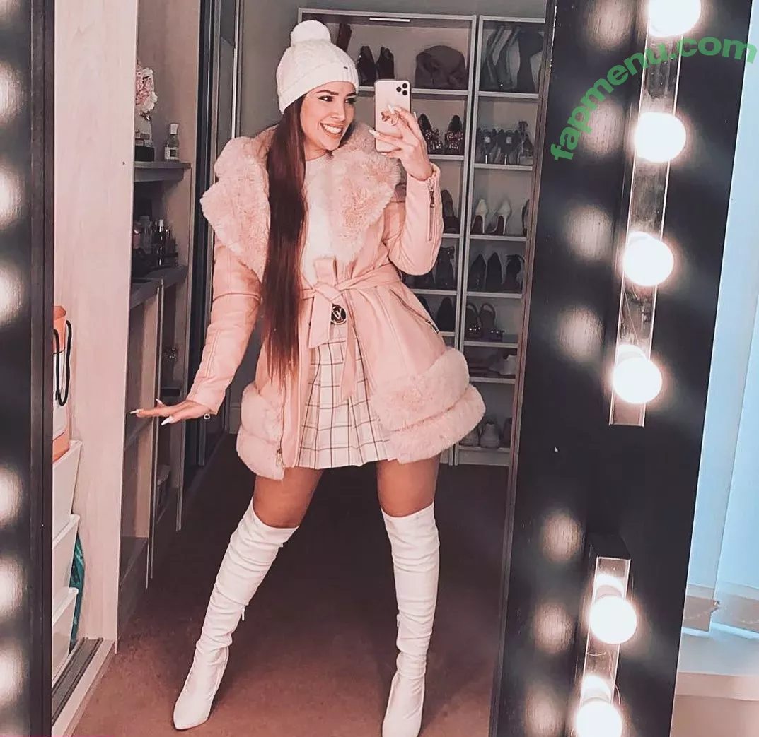 Mizz Ellaa ASMR nude photo #0003 (ellaaa / mizzellaa)
