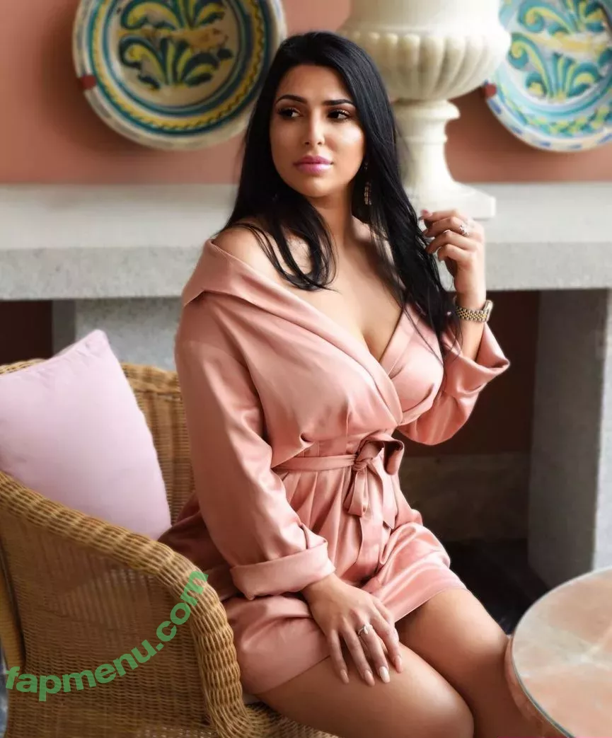 Mizz Ellaa ASMR nude photo #0019 (ellaaa / mizzellaa)