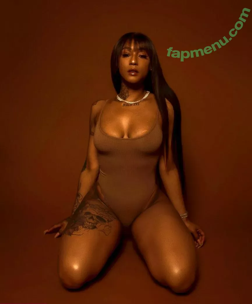 Mizz Twerksum nude photo #0096 (mizztwerksumoffical / theofficialmizztwerksum)