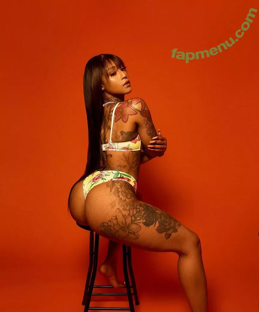 Mizz Twerksum nude photo #0098 (mizztwerksumoffical / theofficialmizztwerksum)