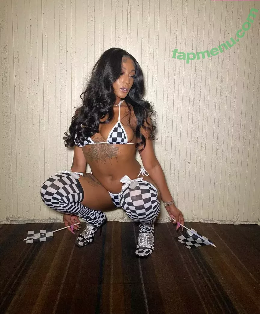 Mizz Twerksum nude photo #0107 (mizztwerksumoffical / theofficialmizztwerksum)