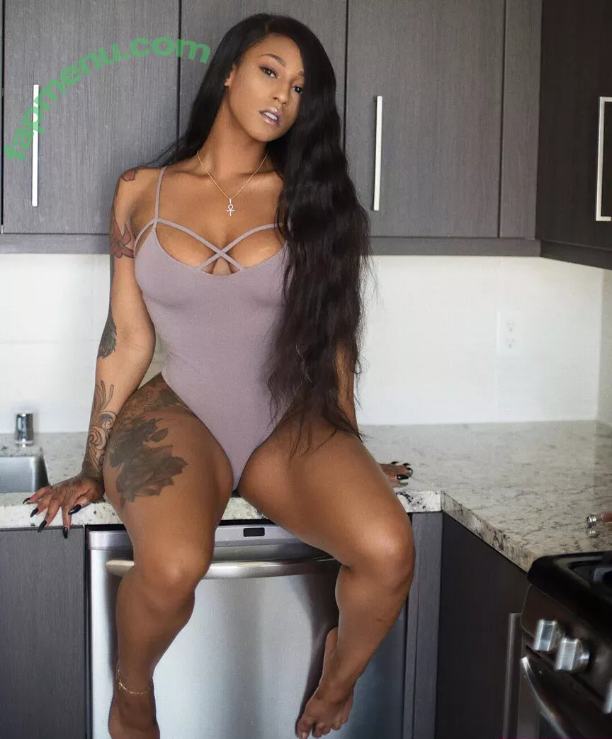Mizz Twerksum nude photo #0112 (mizztwerksumoffical / theofficialmizztwerksum)