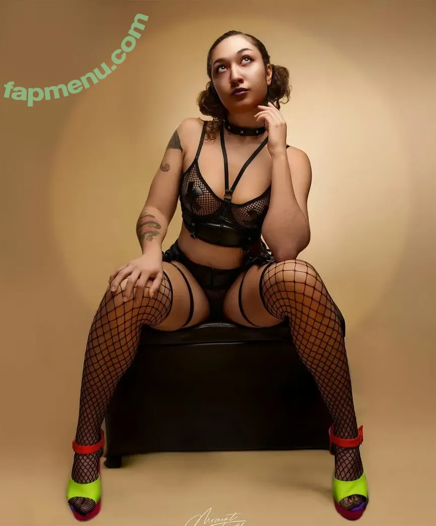 Mkexotic8 nude photo #0023 (Mkexotic8)