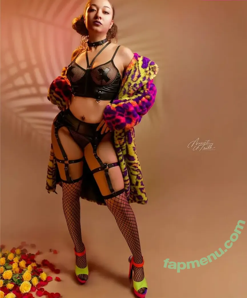 Mkexotic8 nude photo #0025 (Mkexotic8)