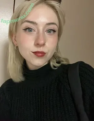 Mkultramilf nude photo #0037