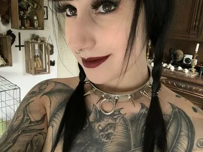 mlehnsherr_ / suucc_ube nude photo #0010