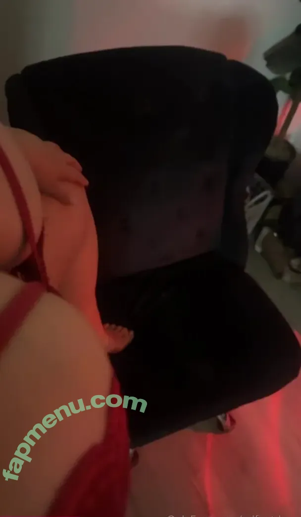 mlfnxtdoor nude photo #0004 (goddessx_baddiess)