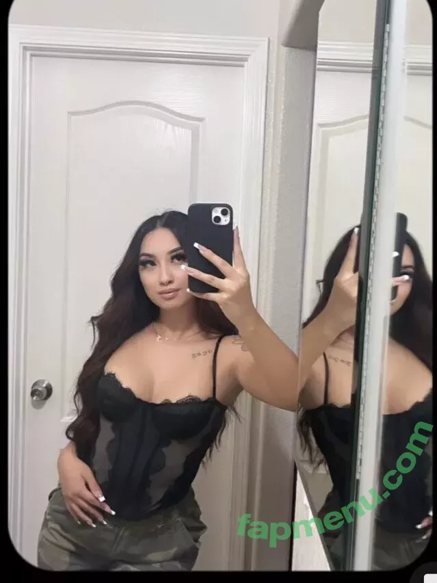 Mlvareezy nude photo #0009 (Mlvreezy / andreaa11g)