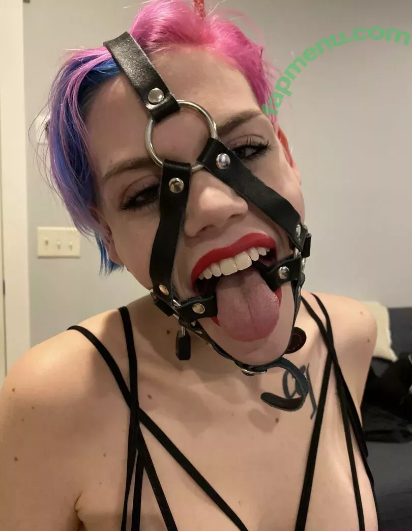 Mm_darkside nude photo #0002 (MiaDarkside Gothbbydoll)