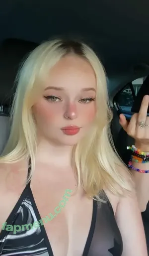 Mmaadddii nude photo #0016