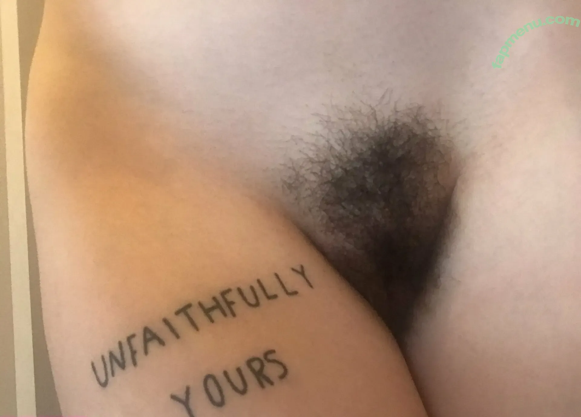mmecissysubs nude photo #0003 (mme.cissy / mme_cissy)