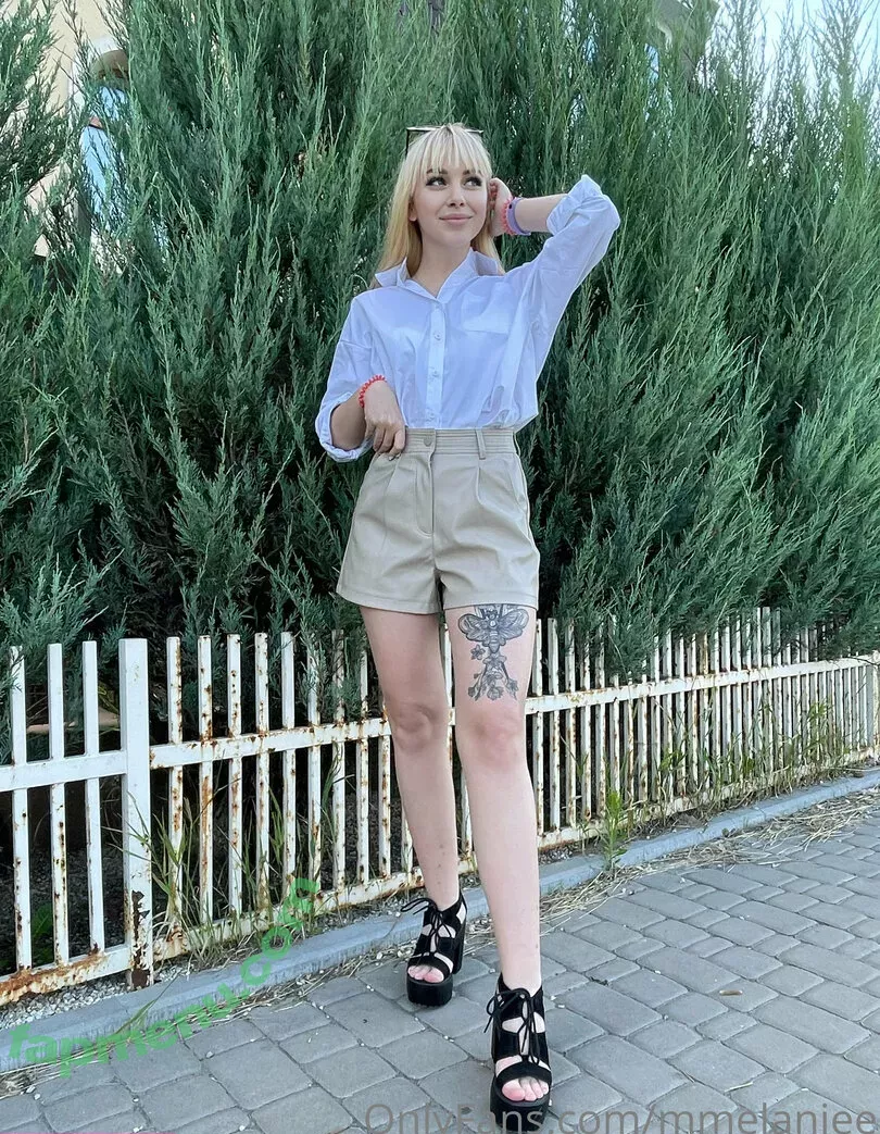 mmelaniee nude photo #0001 (mmelaniee)